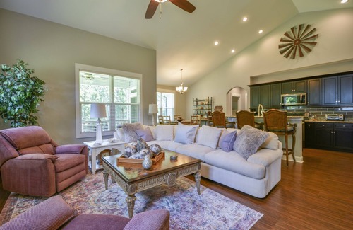 Terrell House | 4 BR, 3 BATH MCGEE POINT HOME on LKN! CLOSE TO EVERYTHING BUT AWAY FROM IT ALL!