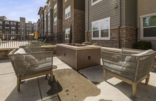 Chico Apartment | 4 BR/4BA Art Deco King Suite + Game Rm + Pool + Gym + Fire Pits + BBQ + Tanning