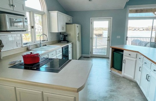 Norwood House | 4-BR Lakefront Home with Amazing Views