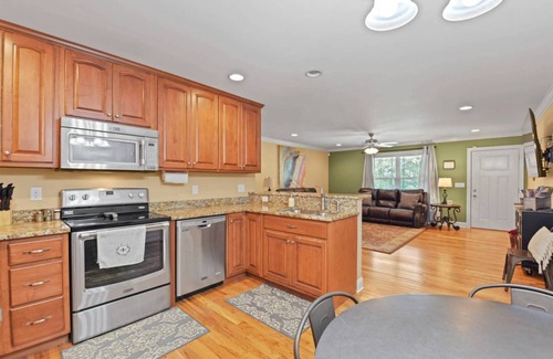 Lookout Valley Neighborhood Association House | 4 BR - Walk to the Venue - 10 minutes to Downtown and Lookout Mountain