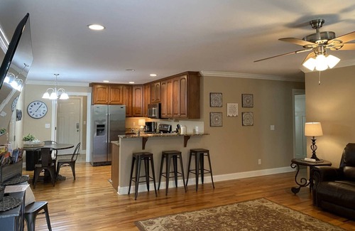 Lookout Valley Neighborhood Association House | 4 BR - Walk to the Venue - 10 minutes to Downtown and Lookout Mountain