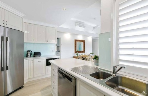 Bokarina House | 4 BRM Family Home with Pool Bokarina