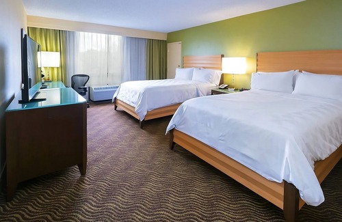 San Jose Hotel | 4 Captivating Units, Minutes’ Drive from San Jose McEnry Convention Center