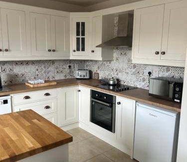Tullycreevy House | 4 Castle Court