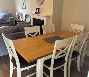 Tullycreevy House | 4 Castle Court