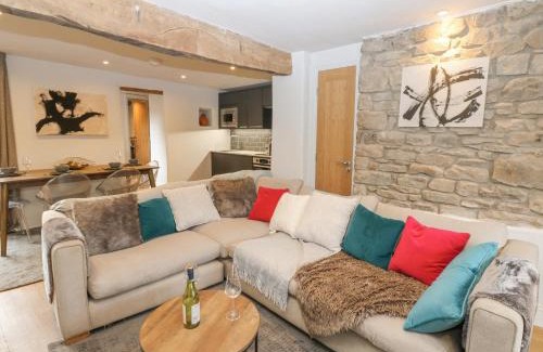 Bowes House | 4 Castle Terrace