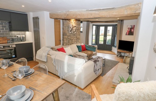 Bowes Cottage | 4 Castle Terrace