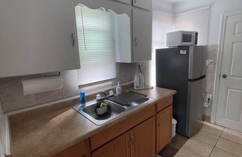 Warm Mineral Springs Cottage | #4 Charming cottage across of warm mineral springs great for 2 person