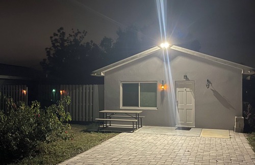 Warm Mineral Springs Cottage | #4 Charming cottage across of warm mineral springs great for 2 person
