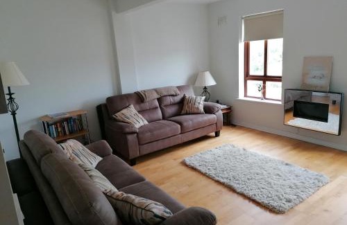 Clifden Apartment | 4 Clifden Court