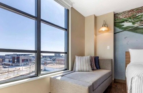 Buzzard Point House | 4 Comfortable Units, Restaurant/Bar, Rooftop Lounge, Minutes to Nationals Park