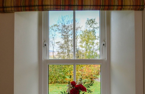 Benderloch Cottage | 4* Cottage on a traditional Scottish farm with Highland Cows on your doorstep