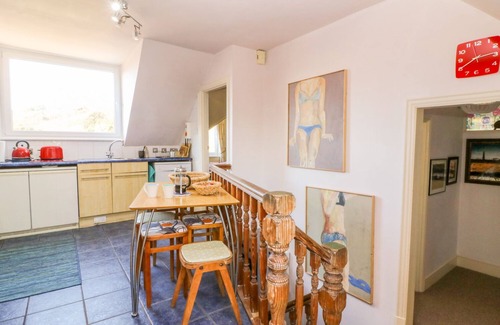 Folkestone Cottage | 4 Greenhills