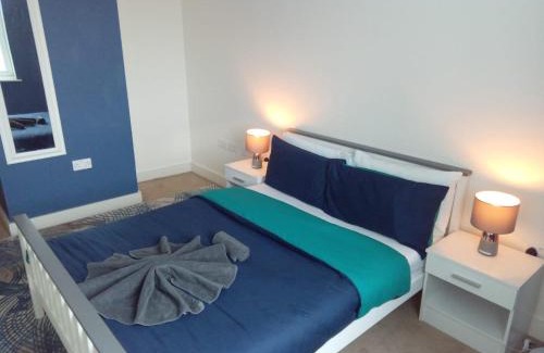 Chatham Apartment | 4 Guests - Marina Point East Escape in Kent
