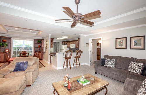 Hot Springs Village House | 4 Hendaye Way - HDTV, WIFI. A very nicely furnished 3 BATH home on Ponce De Leon