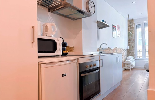 En Corts Apartment | 4 independent loft with shared swimming pool in the center of Valencia