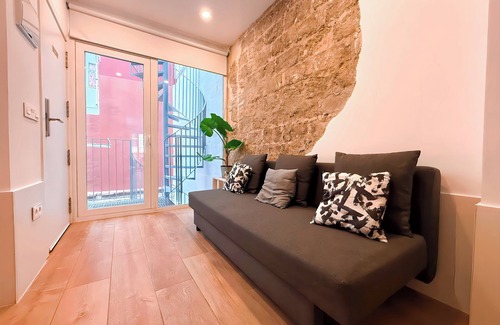 En Corts Apartment | 4 independent loft with shared swimming pool in the center of Valencia