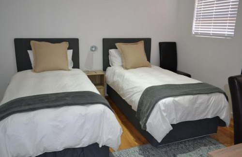 Klerksdorp House | 4 Kiaat Suites