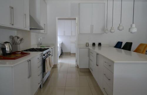 Klerksdorp House | 4 Kiaat Suites