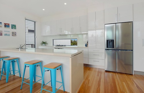 Dicky Beach House | 4 Mackay Street Dicky Beach