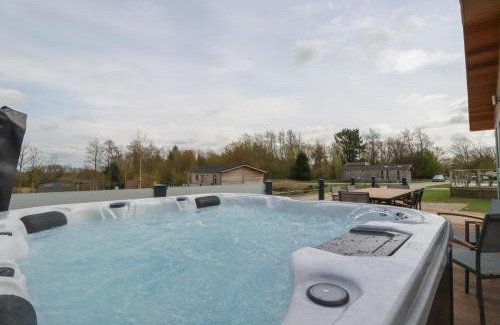 Dobwalls House | 4 Meadow Retreat