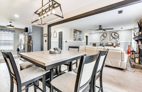 Church Street Cottage | 4 Mi to Airport: Atlanta Home w/Deck & Hot Tub