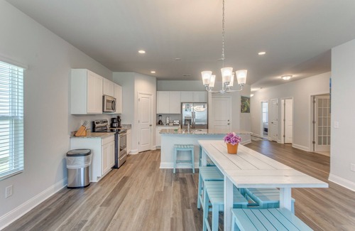 Ocean Isle Beach House | 4 Mi to Beaches: Spacious Home in Ocean Isle Beach