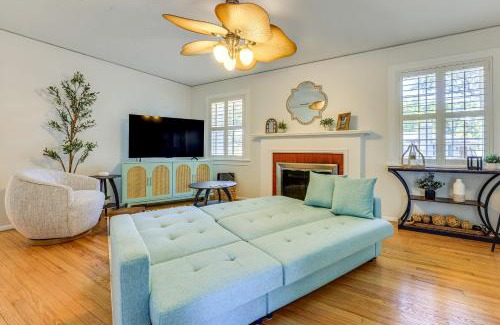 South Riverside House | 4 Mi to Dtwn Jacksonville Chic Home with Porch!