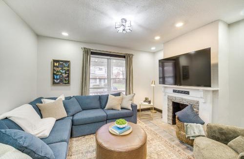 Cleveland House | 4 Mi to Dtwn Modern Retreat with Yard in Cleveland