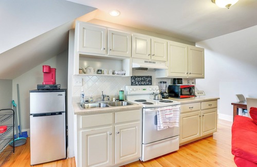 Summerville Apartment | 4 Mi to Dtwn: Simplistic Summerville Studio
