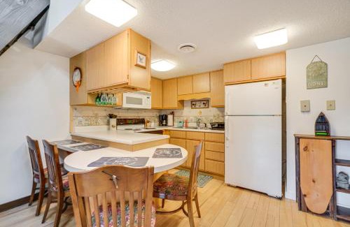 Sevierville Apartment | 4 Mi to Forbidden Caverns Mtn-View Hideaway!