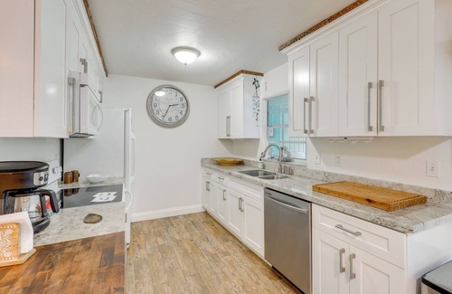 Hobe Sound House | 4 Mi to Hobe Sound Beach: Quiet Home w/Grill!