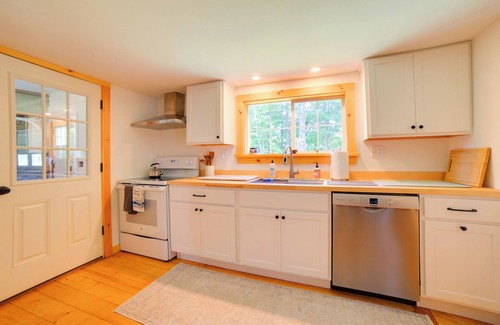 Ludlow Cottage | 4 Mi to Okemo Mountain Resort: Ludlow Cottage