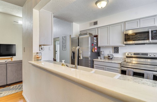 S.r. Marmon House | 4 Mi to Old Town Plaza: Albuquerque Home w/Patio