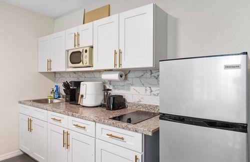 East Tampa House | 4 miles from Downtown Tampa B