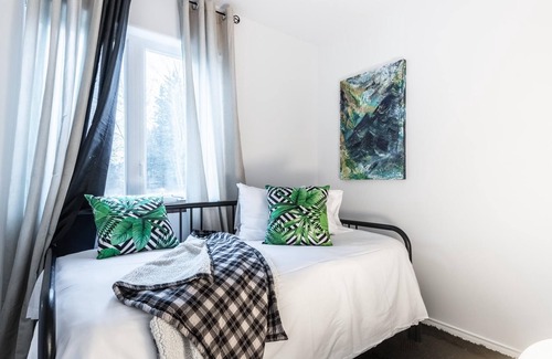 Mont-Tremblant House | 4 minutes to the ski slopes