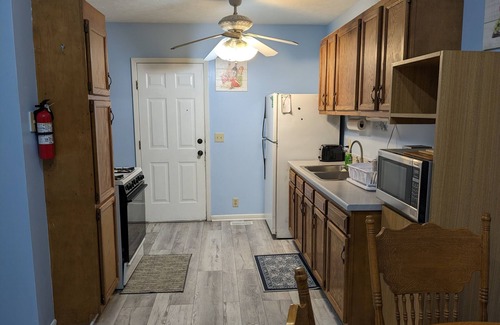 Omaha House | 4 minutes to zoo & 10 minutes to downtown! 2 bedroom, 3 bed home w/patio & yard