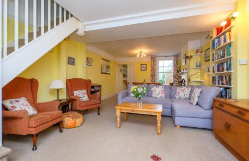Thorpeness House | 4 Old Homes, Thorpeness - Only a stones throw from the beach - Aldeburgh Coastal Cottages