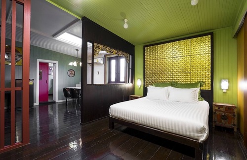 Chan Kasem Bed & Breakfast | 4 Pax. Self-Serviced Art & Tile Gallery