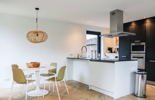 Baarland House | 4-person holiday chalet in Baarland