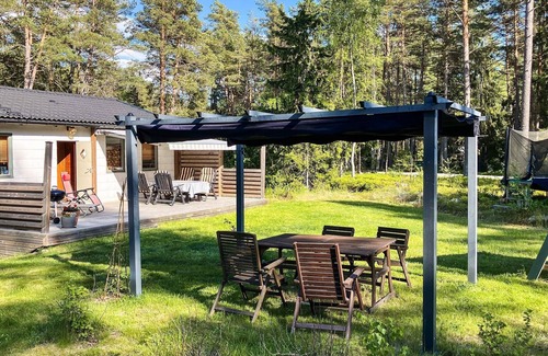 Ingaro House | 4 person holiday home in INGARÖ