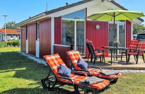Lensterstrand House | 4 person holiday home in GROEMITZ