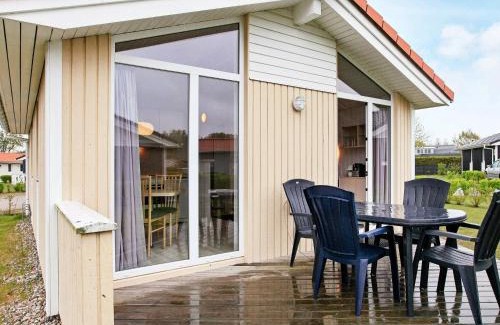 Lensterstrand House | 4 person holiday home in GROEMITZ