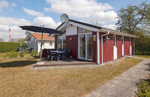 Lensterstrand House | 4 person holiday home in GROEMITZ