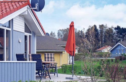 Lensterstrand House | 4 person holiday home in GROEMITZ