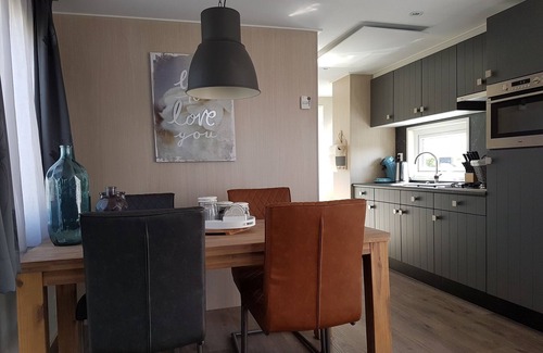 Serooskerke House | 4 person chalet on family park in Veere