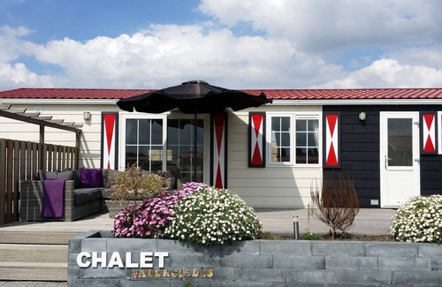 Serooskerke House | 4 person chalet on family park in Veere