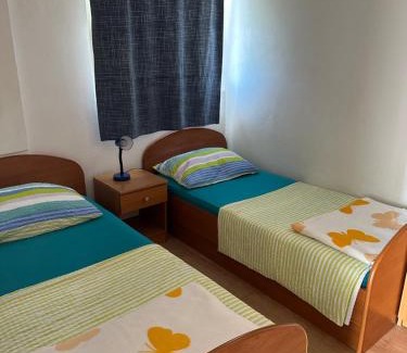 Ljubac Apartment | 4 Persons zapad on the beach, ground floor