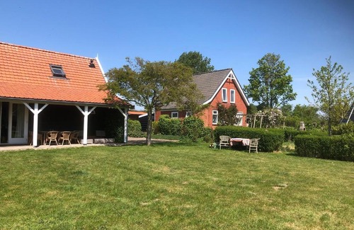 Sint Maartensdijk House | 4 persoons vakantiehuis De Zeeuwse Dijk Tholen Zeeland
