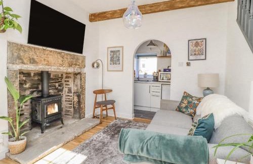 Halifax House | 4 Pulmans Place
